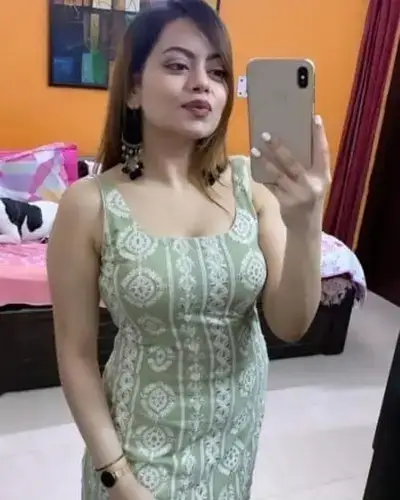 Call Girl in Arera Colony